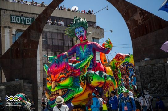 Carnaval de Blancos y Negros: "SOS Amazonía", la carroza ganadora del magno desfile en Pasto Carnaval de Blancos y Negros: "SOS Amazonía", la carroza ganadora del magno desfile en Pasto