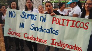 Bucaramanga protesta Icbf madres comunitarias: Contratistas del Icbf protestan en sede regional Bucaramanga protesta Icbf madres comunitarias: Contratistas del Icbf protestan en sede regional