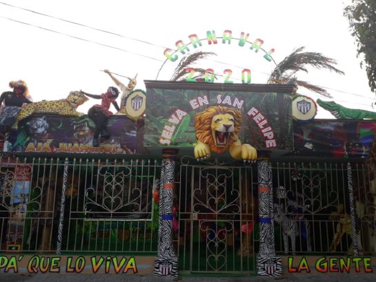 Casas en Carnaval: Las casas se visten de alegría en el Carnaval de Barranquilla Casas en Carnaval: Las casas se visten de alegría en el Carnaval de Barranquilla