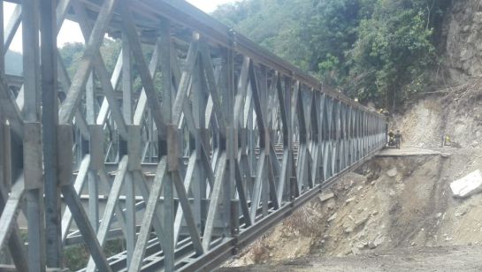 Bucaramanga Vías Deslizamiento Puente Militar Málaga: Quedó instalado el puente militar en la vía Curos Málaga Bucaramanga Vías Deslizamiento Puente Militar Málaga: Quedó instalado el puente militar en la vía Curos Málaga