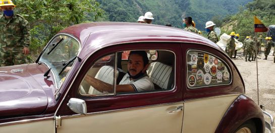 Bucaramanga Piedecuesta Santander Carretera Militares: La familia más feliz con la apertura de la carretera a Málaga Bucaramanga Piedecuesta Santander Carretera Militares: La familia más feliz con la apertura de la carretera a Málaga