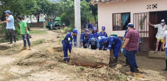 Piedecuesta Clima Lluvias Quebradas Desbordamientos: VIDEO: Otra vez las quebradas ponen en jaque a Piedecuesta Piedecuesta Clima Lluvias Quebradas Desbordamientos: VIDEO: Otra vez las quebradas ponen en jaque a Piedecuesta