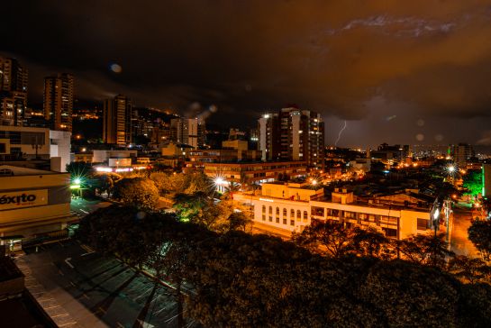 Bucaramanga Tempestad Fotografía Mauricio Olaya: La impactante fotografía de la tempestad del viernes santo Bucaramanga Tempestad Fotografía Mauricio Olaya: La impactante fotografía de la tempestad del viernes santo