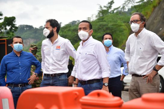 Bucaramanga Barrancabermeja Vías Ruta del Cacao Infraestructura: VIDEO: Listos los primeros 39 kilómetros de la Ruta del Cacao Bucaramanga Barrancabermeja Vías Ruta del Cacao Infraestructura: VIDEO: Listos los primeros 39 kilómetros de la Ruta del Cacao