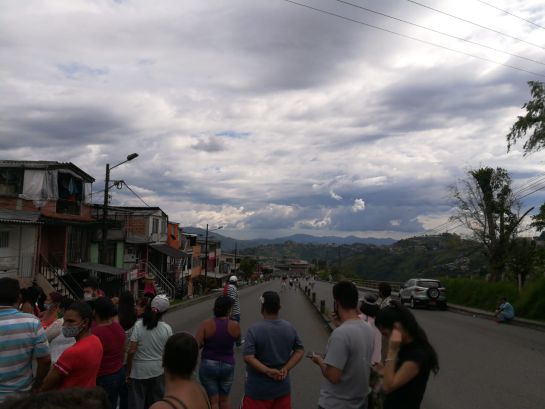 Protesta en el barrio El Paraíso de Manizales Protesta en el barrio El Paraíso de Manizales