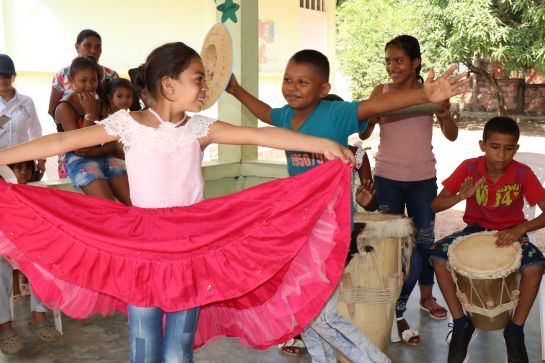 Medio Rancho, con sabor afrocaribe: Medio Rancho, con sabor afrocaribe Medio Rancho, con sabor afrocaribe: Medio Rancho, con sabor afrocaribe