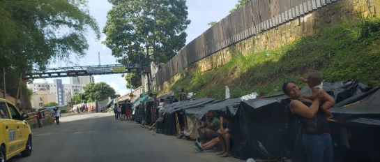 Bucaramanga Santander Venezolanos Migración: VIDEO: Los cambuches de migrantes en el Parque del Agua Bucaramanga Santander Venezolanos Migración: VIDEO: Los cambuches de migrantes en el Parque del Agua