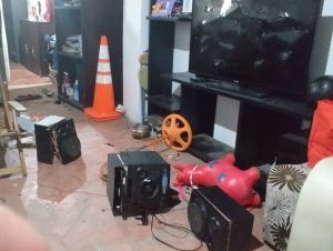 Agresiones Policía Barranquilla: Investigan a patrullero que habría protagonizado agresiones en una vivienda Agresiones Policía Barranquilla: Investigan a patrullero que habría protagonizado agresiones en una vivienda