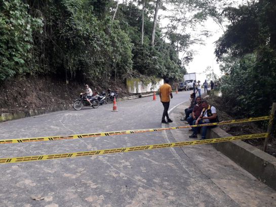 Bucaramanga Santander Transversal del Carare Invierno Carreteras: VIDEO: Dos derrumbes impiden el paso por la Transversal del Carare Bucaramanga Santander Transversal del Carare Invierno Carreteras: VIDEO: Dos derrumbes impiden el paso por la Transversal del Carare