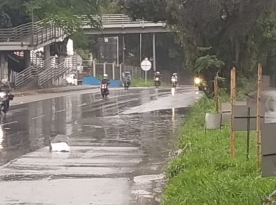 Bucaramanga Piedecuesta Vías Accidentalidad Muertes Vehículos: Madres de víctimas de accidentes lideran campaña Bucaramanga Piedecuesta Vías Accidentalidad Muertes Vehículos: Madres de víctimas de accidentes lideran campaña