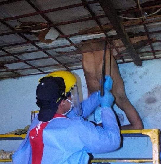 Barrancabermeja Seguridad Delincuencia Bomberos: Intentó robar y quedó atrapado de cabeza Barrancabermeja Seguridad Delincuencia Bomberos: Intentó robar y quedó atrapado de cabeza