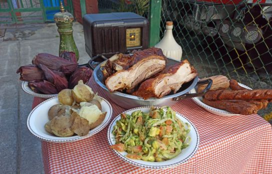 Restaurante “Piazola” ubicado en el local 10 de la plaza de mercado La Perseverancia. Restaurante “Piazola” ubicado en el local 10 de la plaza de mercado La Perseverancia.