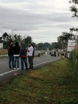 Al fondo, motociclista que falleció en el sector de Cenexpo en la vía Armenia- Club campestre Al fondo, motociclista que falleció en el sector de Cenexpo en la vía Armenia- Club campestre
