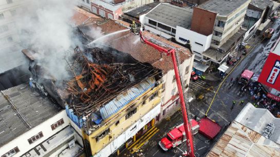 Incendio bodega de calzado en centro de Cali Incendio bodega de calzado en centro de Cali