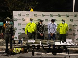 capturados por volqueta cargada con explosivos capturados por volqueta cargada con explosivos