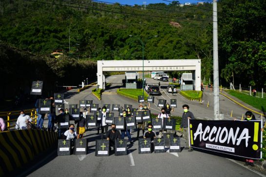 Protesta en Ruitoque Condominio Protesta en Ruitoque Condominio
