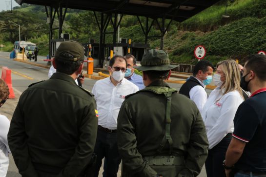 Recorrido del Fiscal General de la Nación al peaje de Irra. Recorrido del Fiscal General de la Nación al peaje de Irra.