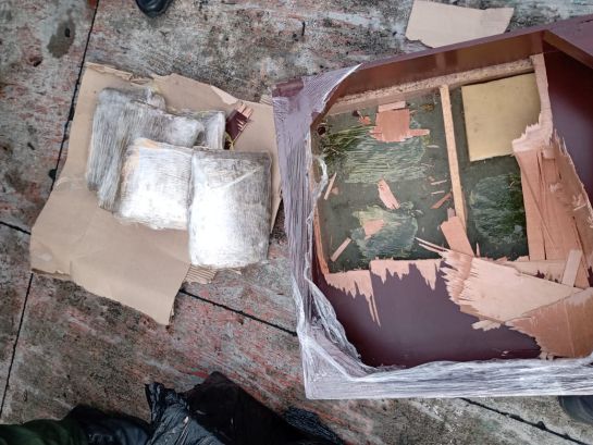 Marihuana camuflada a manera de encomienda Marihuana camuflada a manera de encomienda