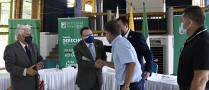 Diputados y reconocimiento a directivas de la universidad La Gran Colombia Diputados y reconocimiento a directivas de la universidad La Gran Colombia