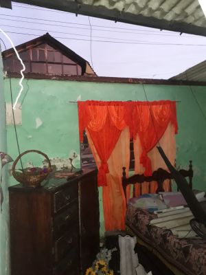 Destechamiento de viviendas en Circasia por vendaval Destechamiento de viviendas en Circasia por vendaval
