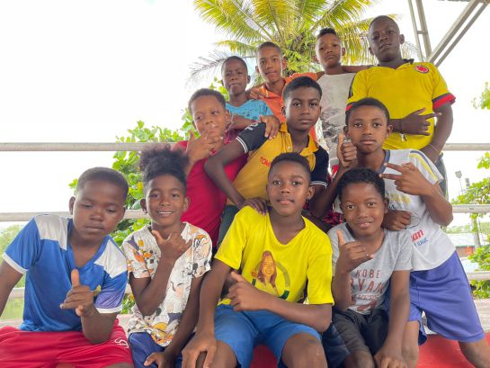 Los niños que integran el equipo de fútbol ‘Los Indestructibles’ Los niños que integran el equipo de fútbol ‘Los Indestructibles’