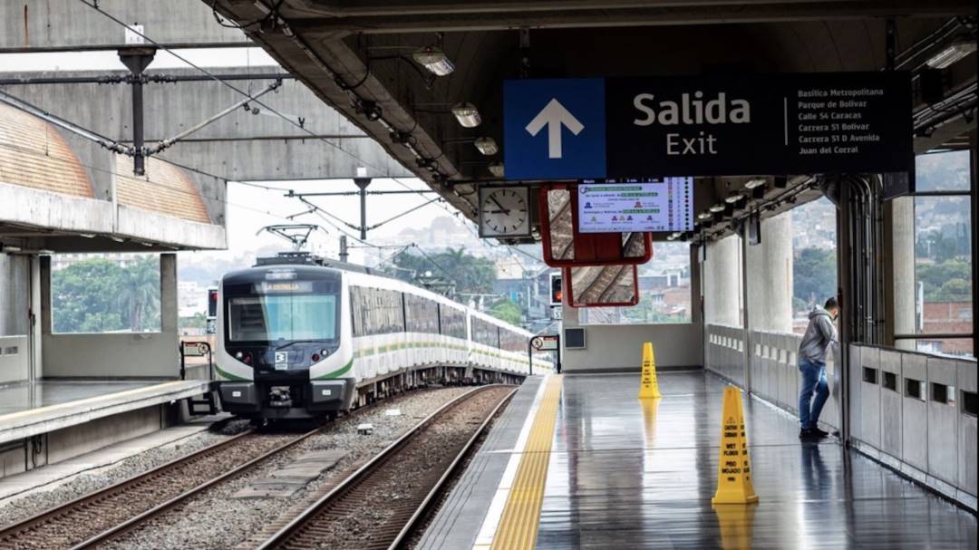 Respuesta del Metro de Medellín a usuario que criticó a mujer amamantando