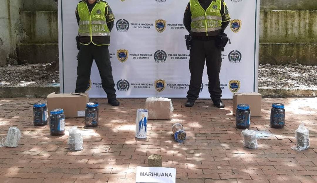 12 kilos de marihuana que se transportaban desde Cali a Barranquilla / Foto Policía Nacional 12 kilos de marihuana que se transportaban desde Cali a Barranquilla / Foto Policía Nacional
