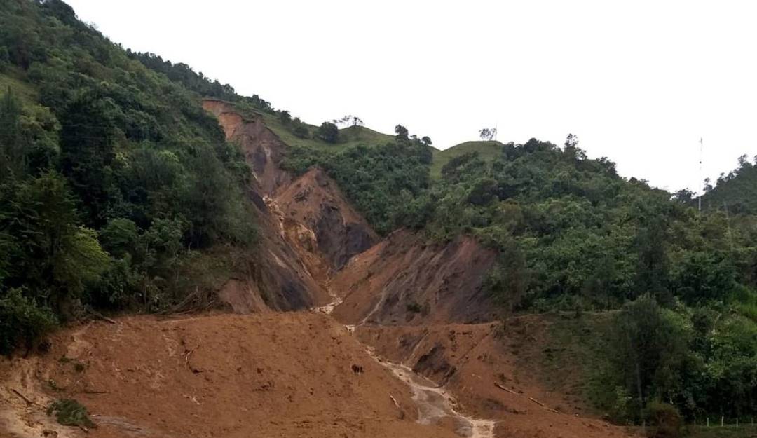 Deslizamiento - Santa Fe de Antioquia Deslizamiento - Santa Fe de Antioquia