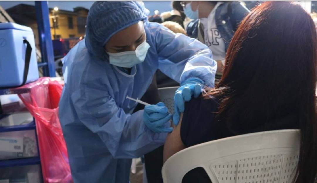 Solicitan a la comunidad vacunarse contra la COVID-19. Crédito: Territorial de Salud de Caldas. Solicitan a la comunidad vacunarse contra la COVID-19. Crédito: Territorial de Salud de Caldas.