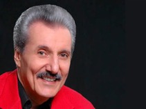Henry Fiol "El blanco que canta como negro"