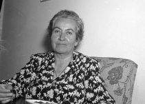Gabriela Mistral, Isabel Allende y Violeta Parra, mujeres de la cultura chilena