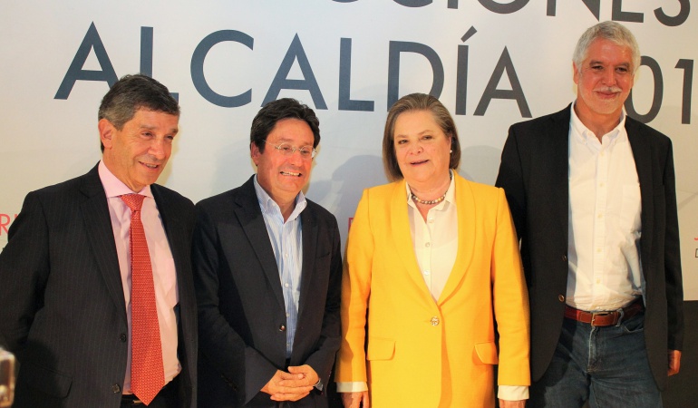 El saludo de Francisco Santos con Timochenko en la cárcel y otras frases del debate