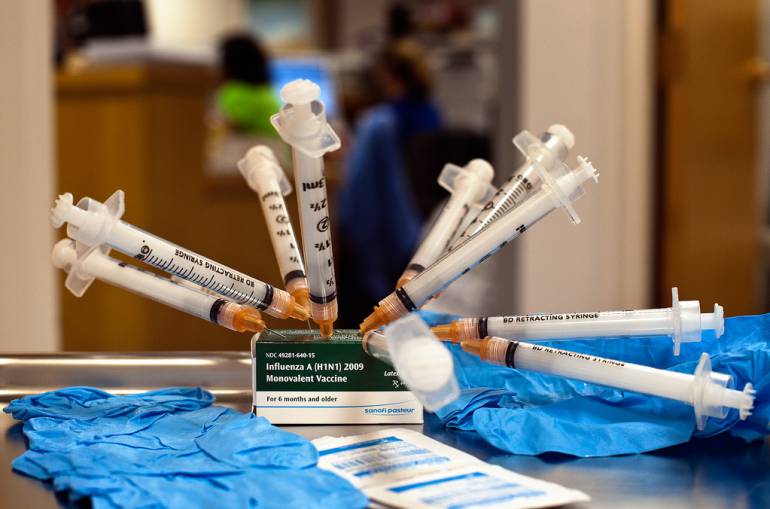 Crean una vacuna experimental contra el dengue, eficaz en todas las cepas