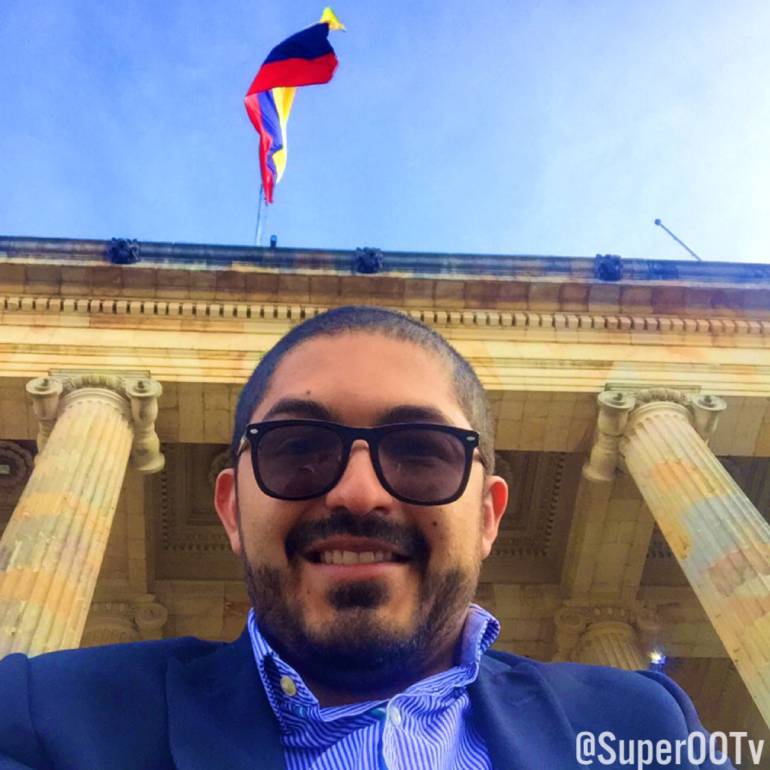 El profesor no tiene derecho a decirle al niño usted puede ser niña: Oswaldo Ortiz