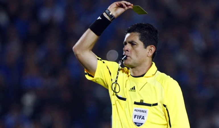 Óscar Julián Ruiz no seguirá como miembro de la Comisión de Árbitros de la FIFA