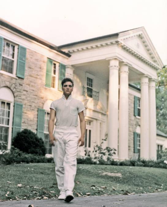 A 40 años de su muerte, Dos y Punto recuerda a Elvis Presley A 40 años de su muerte, Dos y Punto recuerda a Elvis Presley
