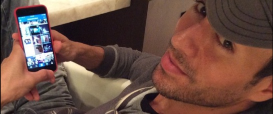 Enrique Iglesias: Por publicar 8 mensajes en sus redes, Enrique Iglesias recibió más de 400 millones de pesos Enrique Iglesias: Por publicar 8 mensajes en sus redes, Enrique Iglesias recibió más de 400 millones de pesos