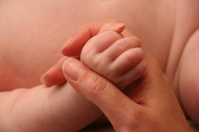 Niños infectados con VIH, transmitidos por las madres, alertan a la comunidad científica del país