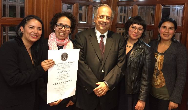 Lo Más Caracol: Colegio rural Pasquilla de Bogotá recibe el Premio Santillana 2017