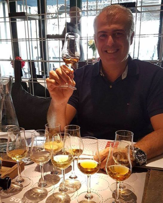 Ron Viejo de Caldas, licor certificado por el Congreso Internacional del Ron: Ron Viejo de Caldas, licor certificado por el Congreso Internacional del Ron Ron Viejo de Caldas, licor certificado por el Congreso Internacional del Ron: Ron Viejo de Caldas, licor certificado por el Congreso Internacional del Ron