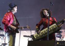 La aclamada agrupación de indie rock Arcade Fire esta noche en Bogotá