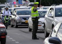 Más vehículos y menos accidentes en las vías, reporta la Policía