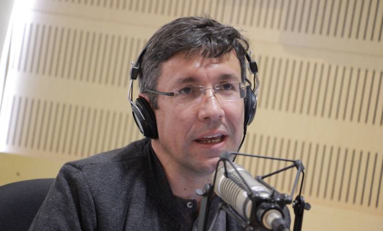 HORA 20: Hoy ya no meto las manos en el fuego por Facebook: Víctor Solano