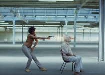 Conozca el polémico video musical que critica a EE.UU.