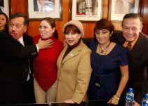 Humberto Vélez no estaba invitado para ser la voz de Homero Simpson
