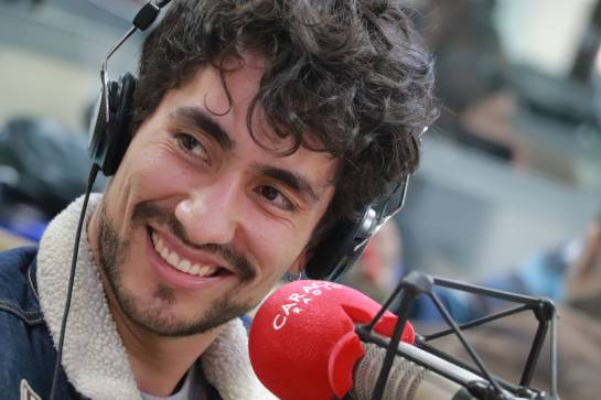 Hacia la noche: Diamante eléctrico rompe las fronteras musicales Hacia la noche: Diamante eléctrico rompe las fronteras musicales