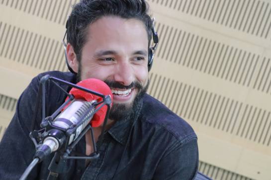 Hacia la noche: Diamante eléctrico rompe las fronteras musicales Hacia la noche: Diamante eléctrico rompe las fronteras musicales