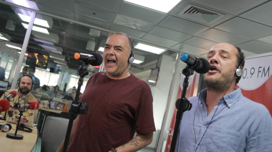 Julian y Beto Arango estrenan su show ‘El arte de mamar gallo’ Julian y Beto Arango estrenan su show ‘El arte de mamar gallo’