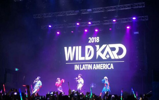 Increíble presentación del grupo coreano ‘KARD’ en el Teatro Royal Center, una de las bandas con más furor del momento. Increíble presentación del grupo coreano ‘KARD’ en el Teatro Royal Center, una de las bandas con más furor del momento.