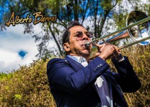 Alberto Barros el músico colombiano que le canta a la salsa y la cumbia